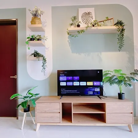 Seafront Country Garden Danga Bay By Lions Bay Apartment Johor Bahru Room photo