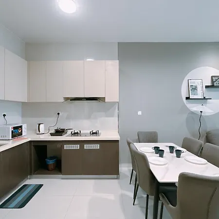 Seafront Country Garden Danga Bay By Lions Bay Apartment Johor Bahru Room photo