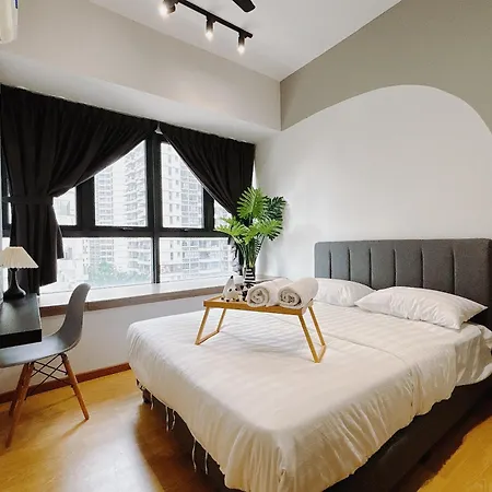 Seafront Country Garden Danga Bay By Lions Bay Apartment Johor Bahru Room photo