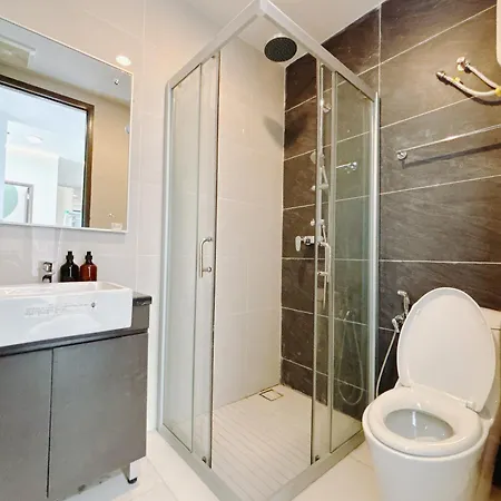 Seafront Country Garden Danga Bay By Lions Bay Apartment Johor Bahru Room photo