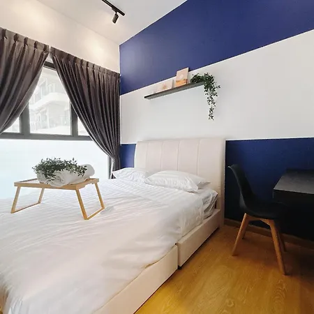 Seafront Country Garden Danga Bay By Lions Bay Apartment Johor Bahru Room photo