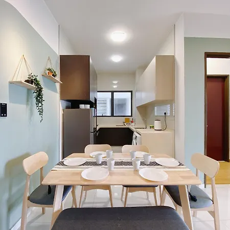 Seafront Country Garden Danga Bay By Lions Bay Apartment Johor Bahru Room photo