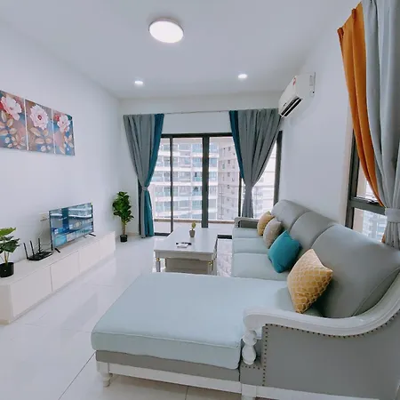 Seafront Country Garden Danga Bay By Lions Bay Apartment Johor Bahru Room photo