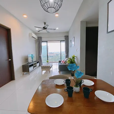 Seafront Country Garden Danga Bay By Lions Bay Apartment Johor Bahru Room photo
