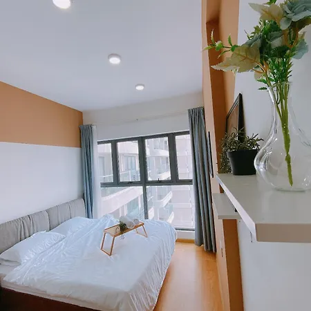 Seafront Country Garden Danga Bay By Lions Bay Apartment Johor Bahru Room photo