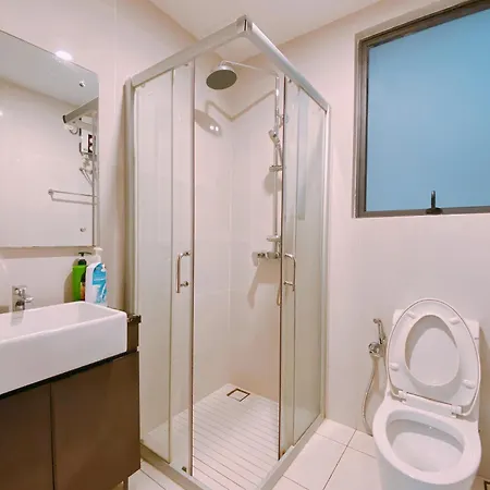 Seafront Country Garden Danga Bay By Lions Bay Apartment Johor Bahru Room photo