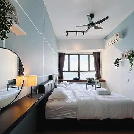 Seafront Country Garden Danga Bay By Lions Bay Apartment Johor Bahru Room photo