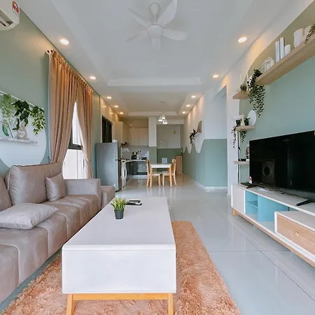 Seafront Country Garden Danga Bay By Lions Bay Apartment Johor Bahru Room photo