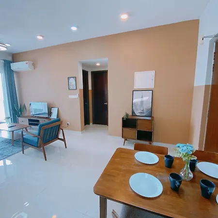 Seafront Country Garden Danga Bay By Lions Bay Apartment Johor Bahru Room photo