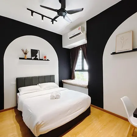 Seafront Country Garden Danga Bay By Lions Bay Apartment Johor Bahru Room photo