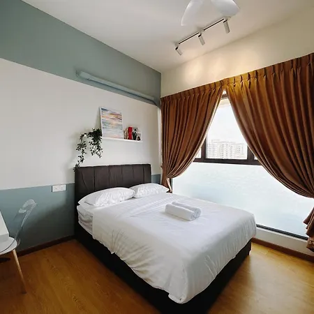 Seafront Country Garden Danga Bay By Lions Bay Apartment Johor Bahru Room photo