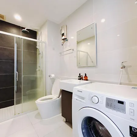 Seafront Country Garden Danga Bay By Lions Bay Apartment Johor Bahru Room photo