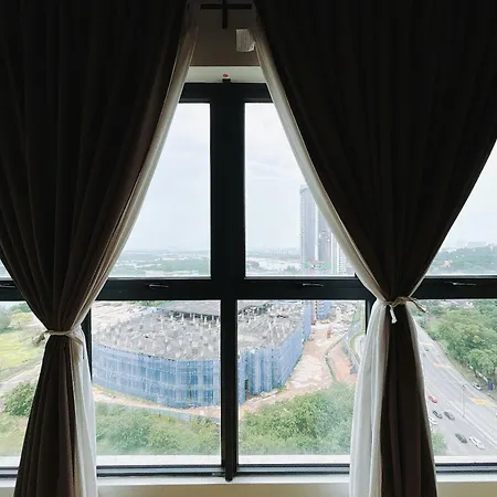 Seafront Country Garden Danga Bay By Lions Bay Apartment Johor Bahru Room photo